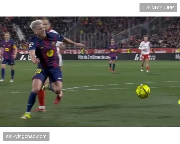 巴萨1-0小胜赫罗纳，哈维“伪九号+双边锋内收”战术收获成效